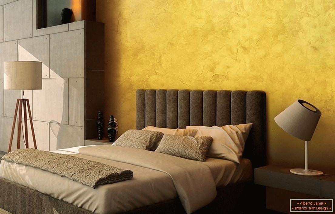 Dormitor cu pereți galbeni